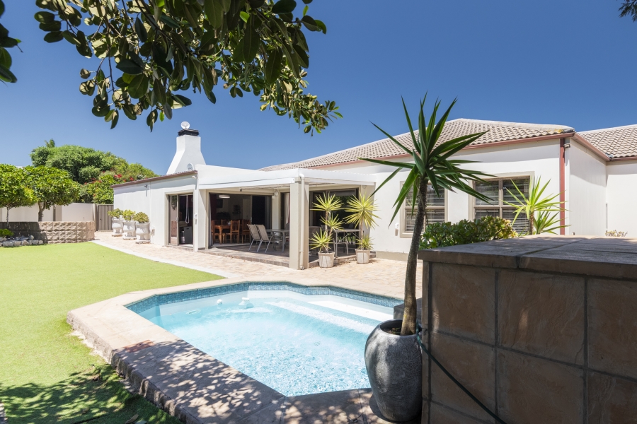4 Bedroom Property for Sale in Country Club Western Cape